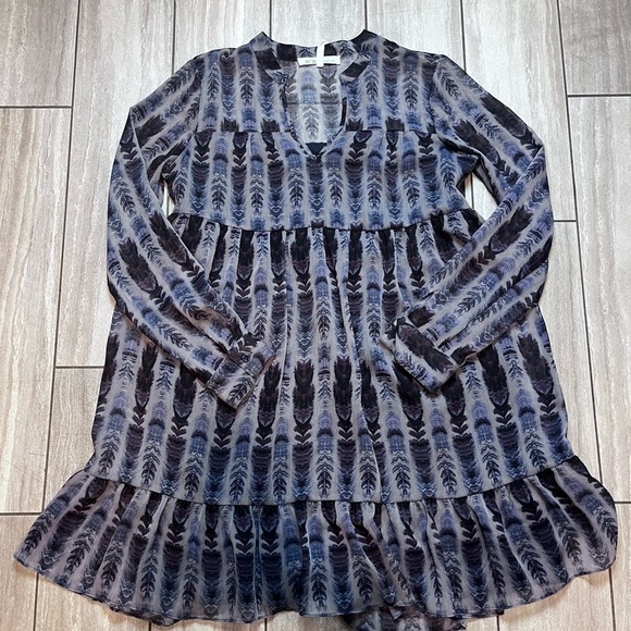 BCBGeneration Blue Mesh Tiered Feather-print Dress Size Small - Picture 3 of 6